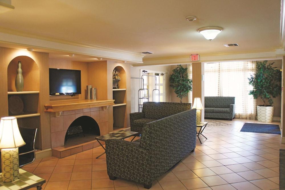 La Quinta By Wyndham Greenway Plaza Medical Area Hotel 3*