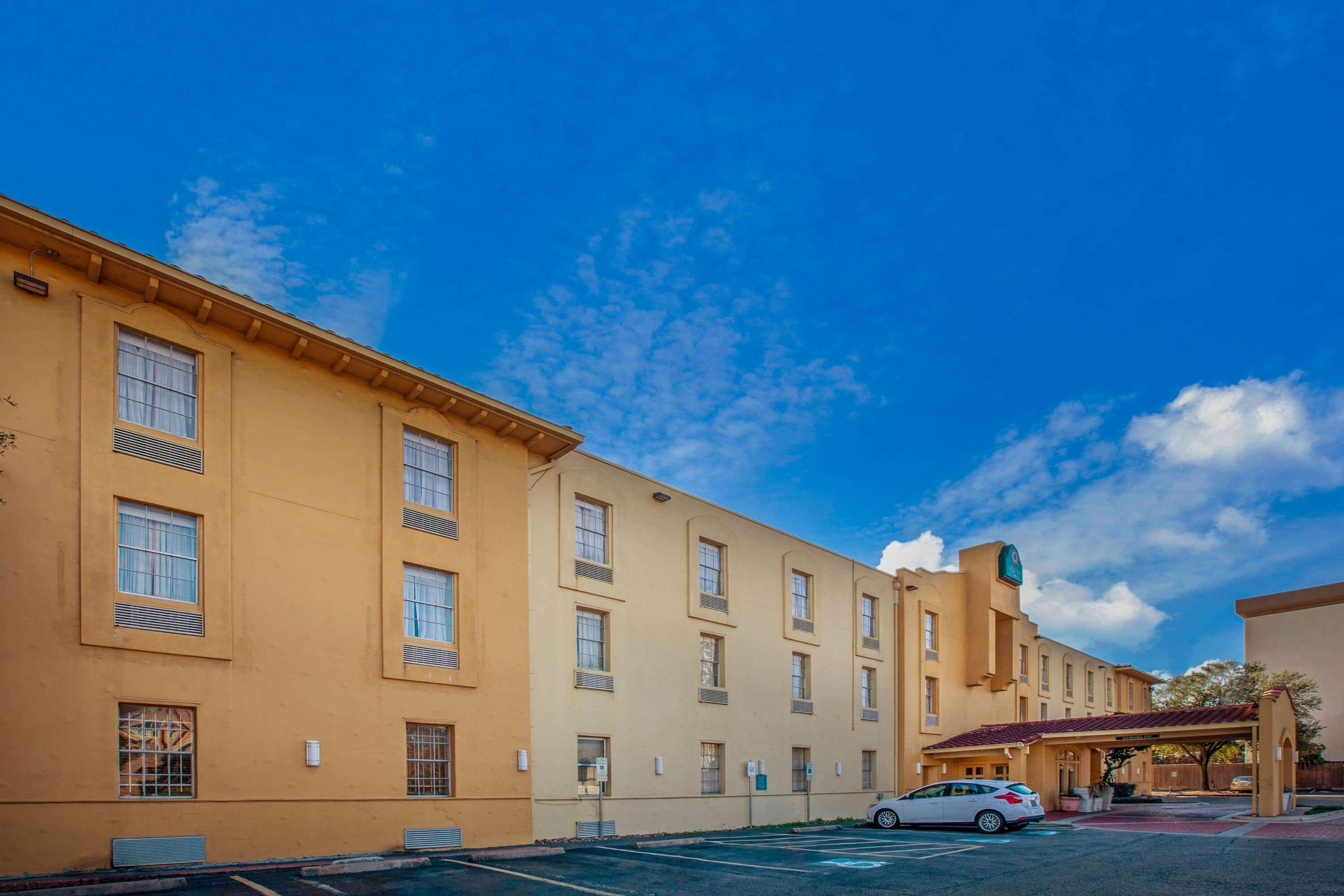 La Quinta By Wyndham Greenway Plaza Medical Area Hotel Houston